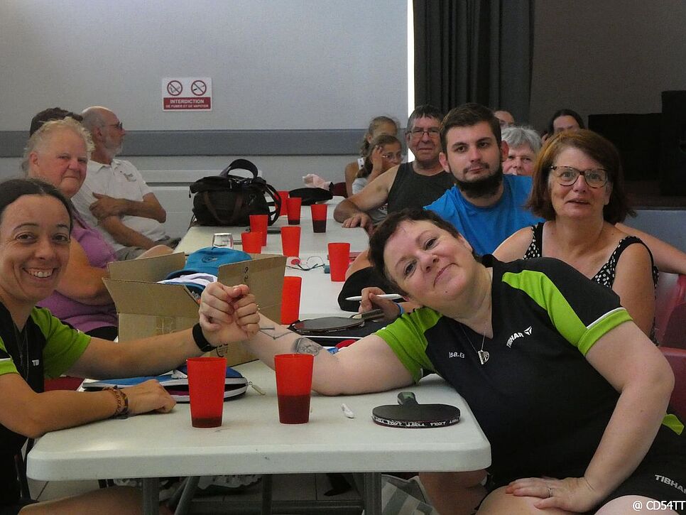 J_feminines_26_10